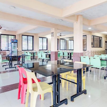 Oyo 48915 Chaitanya Green Park Hotel Vani Esterno foto