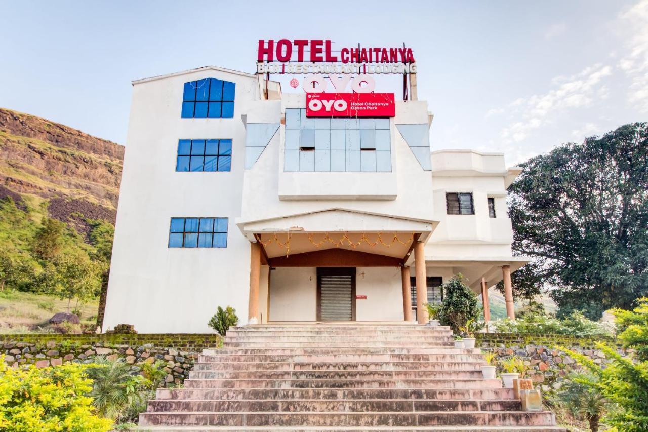 Oyo 48915 Chaitanya Green Park Hotel Vani Esterno foto