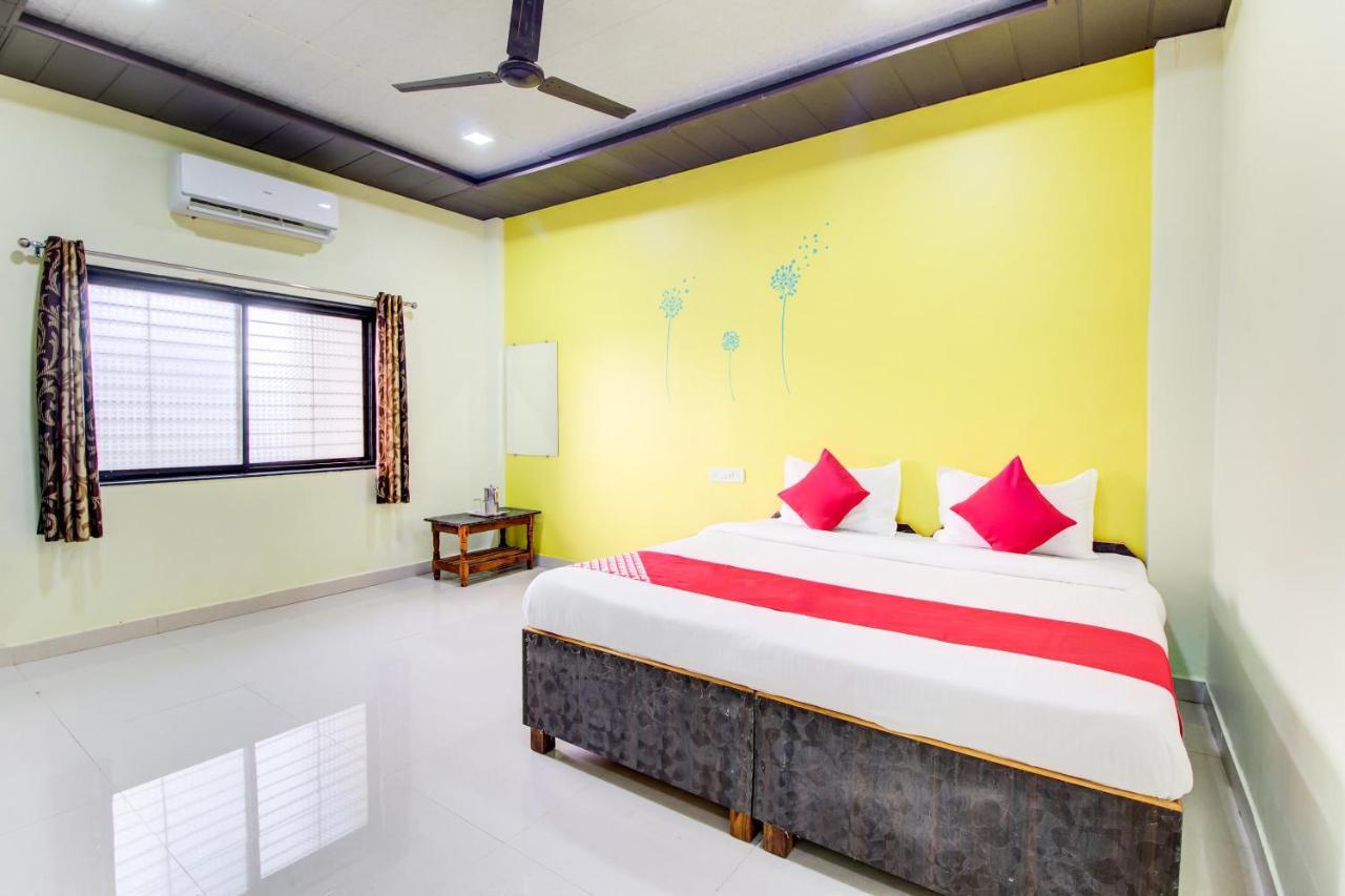 Oyo 48915 Chaitanya Green Park Hotel Vani Esterno foto