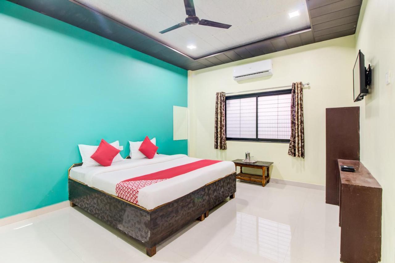 Oyo 48915 Chaitanya Green Park Hotel Vani Esterno foto