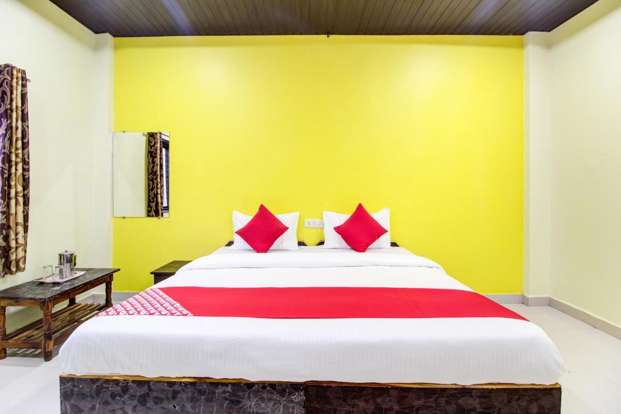Oyo 48915 Chaitanya Green Park Hotel Vani Esterno foto