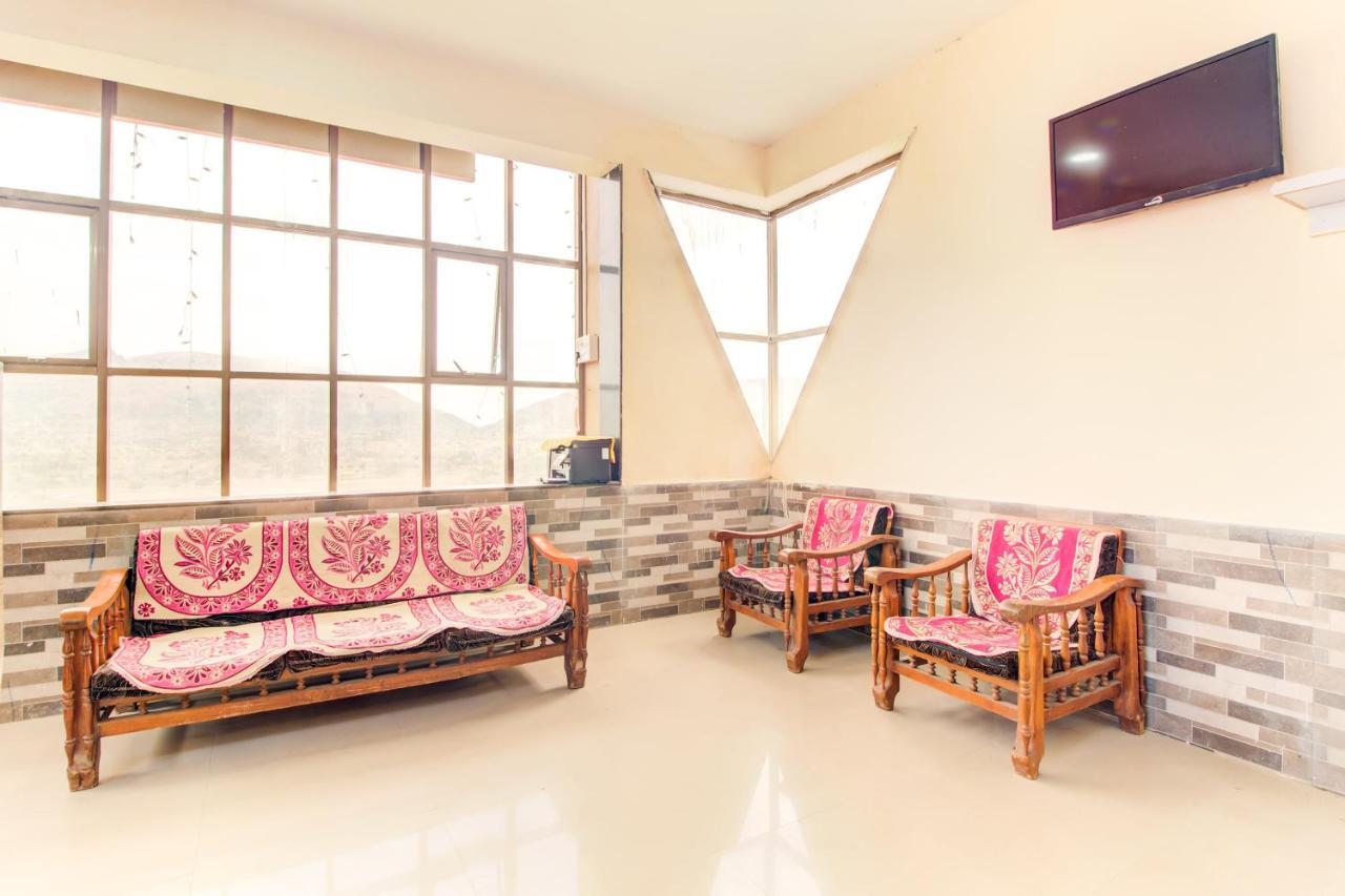 Oyo 48915 Chaitanya Green Park Hotel Vani Esterno foto